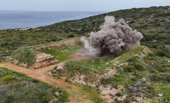 في مارس/آذار 2025، قدم فريق الهندسة القتالية الصيني المتخصص في إزالة المتفجرات الدعم لكتيبة كورية في تدمير ذخيرة شديدة الانفجار منتهية الصلاحية.